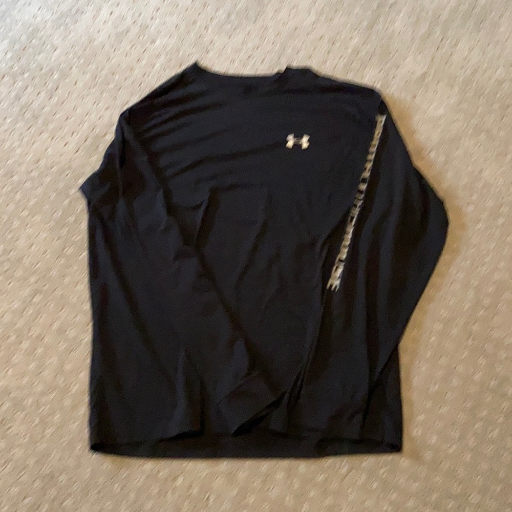 Under Armour men’s shirt